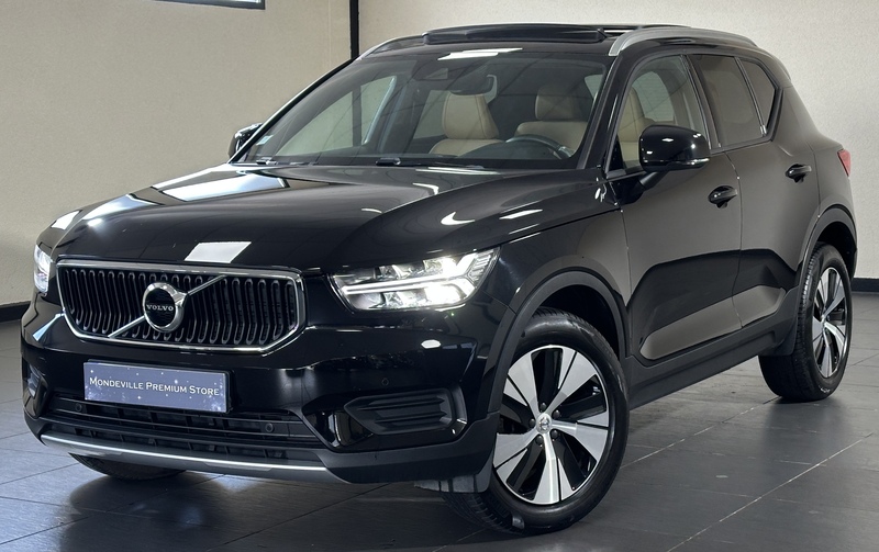 VOLVO XC40 D3 150 MOMENTUM  CUIR PARK ASSIST TOPANO FULL LED 1E MAIN!