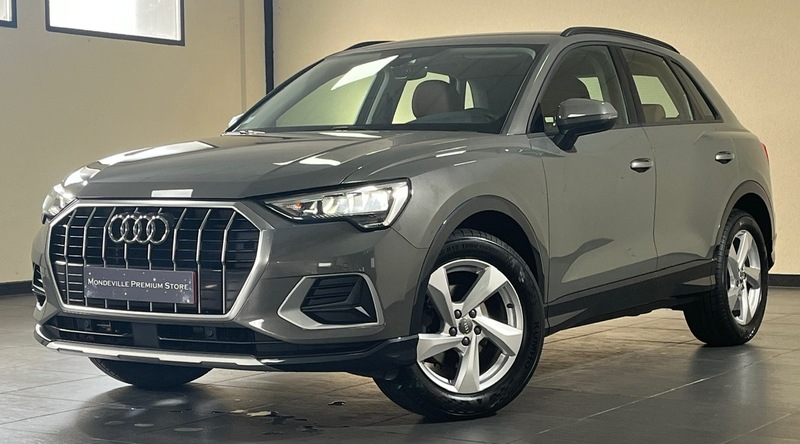 AUDI  Q3